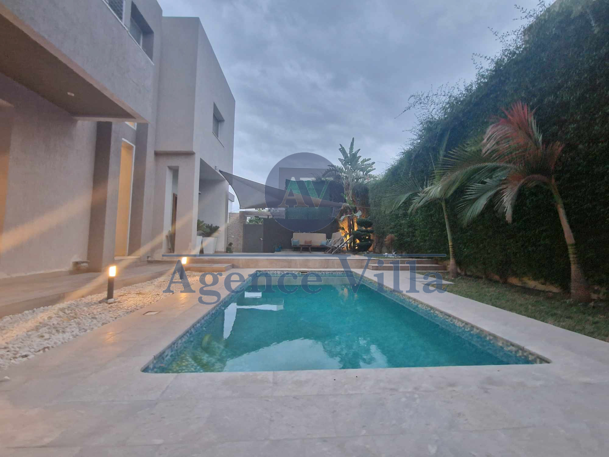 La Soukra La Soukra Location Maisons Villa vide ou meubl a la soukra avec piscine