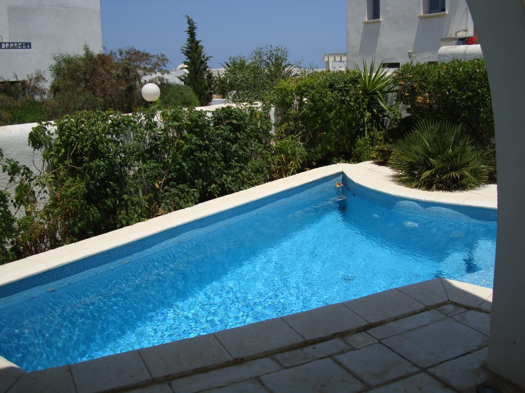 La Marsa Gammart Location Maisons Villa meuble avec piscine et vue mer