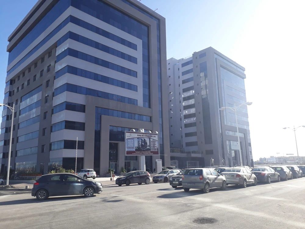 Cite El Khadra Zone urbaine nord Location Autre Un bureau au golden tower centre urbain nord