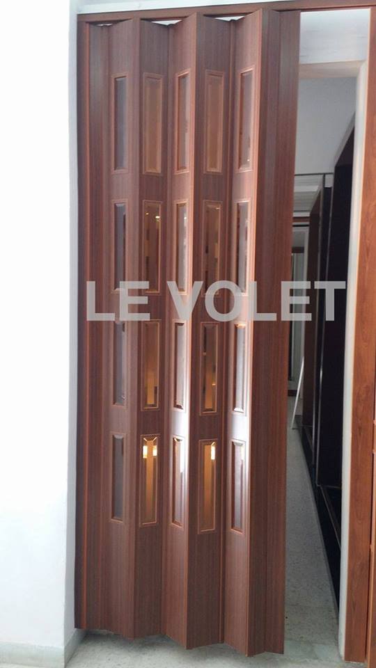 Ariana Ville El Menzah 6 Autre Autre Porte accordon sur mesure en pvc