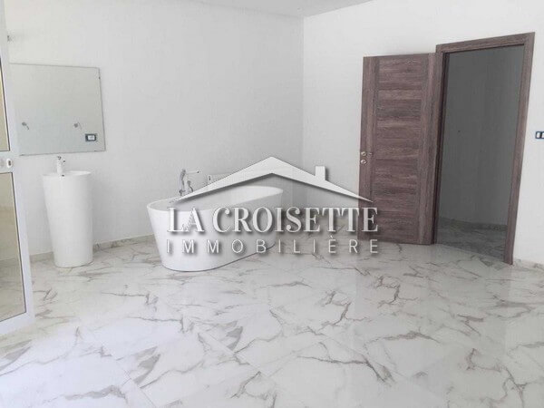 La Marsa Gammart Location Maisons Villa s5 avec piscine  gammarth zvl0356