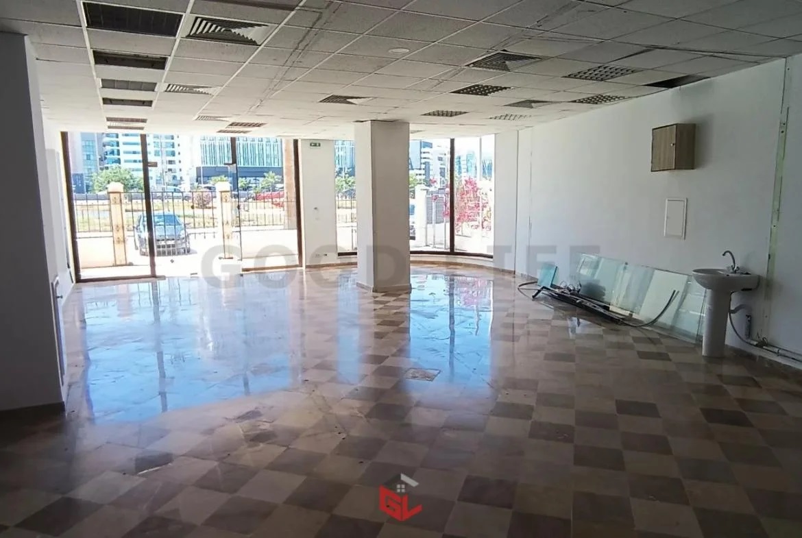 La Soukra Charguia 1 Bureaux & Commerces Surfaces Espace commercial de 100 m2 charguia 1