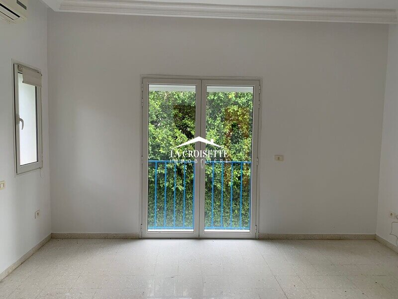 La Marsa Marsa Ennassim Location Maisons Villa s5 avec jardin  la marsa zvl1541