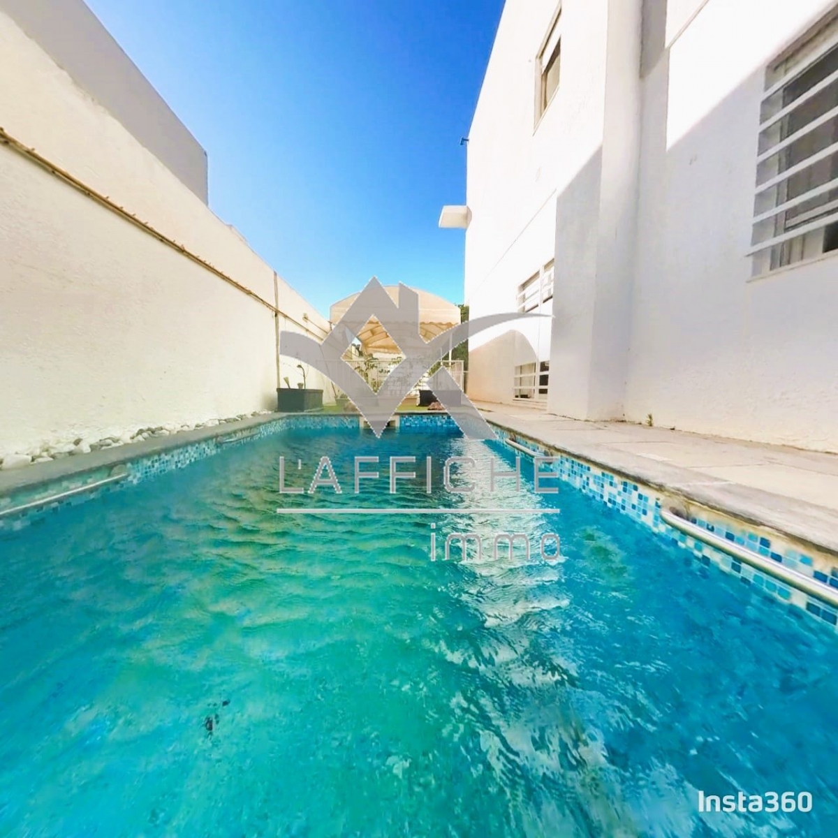 La Marsa Cite El Khalil Location Maisons Villa jumele s5 avec piscine