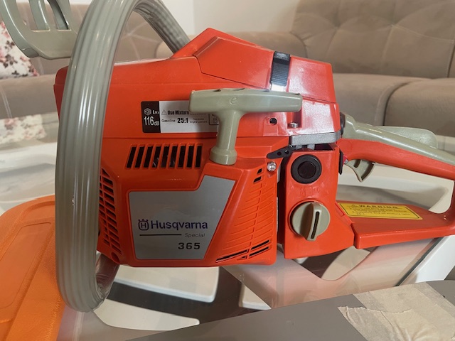 Borj El Amri Borj El Amri Autre Autre Tronconneuse husqvarna et 1 chaine origine 40 cm