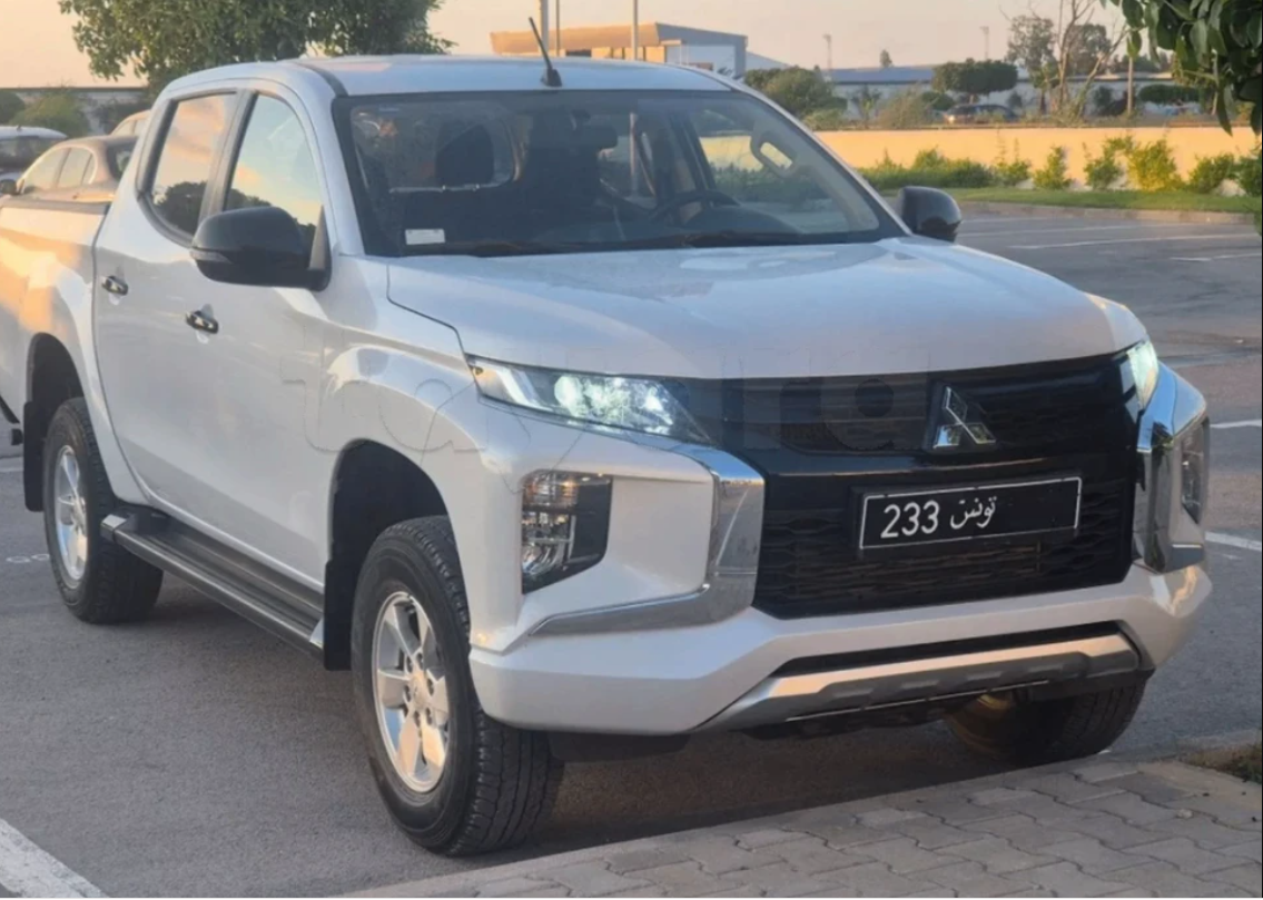 El Menzah Mutuelle Ville Mitsubishi L 200 L200 did bva  premire main