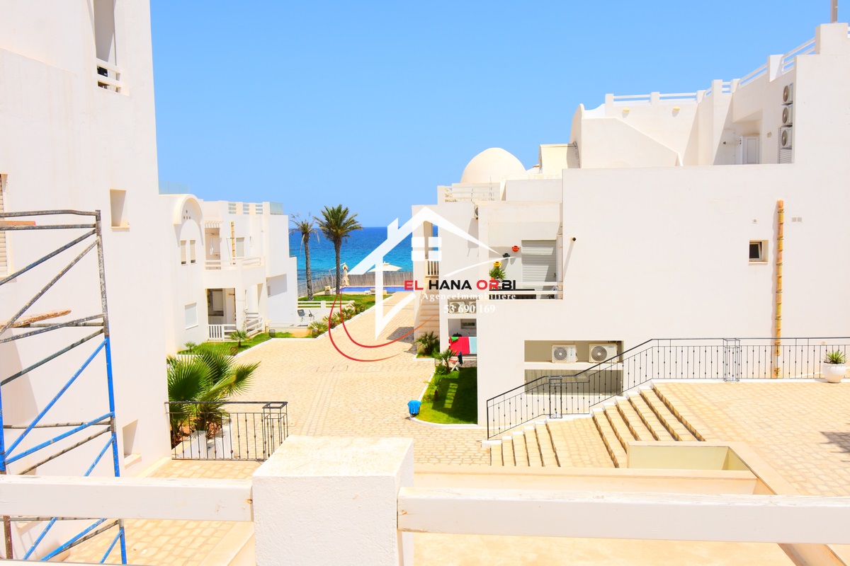 Hergla Hergla Vente Maisons Maison dhte pied dans leau  hergla sousse