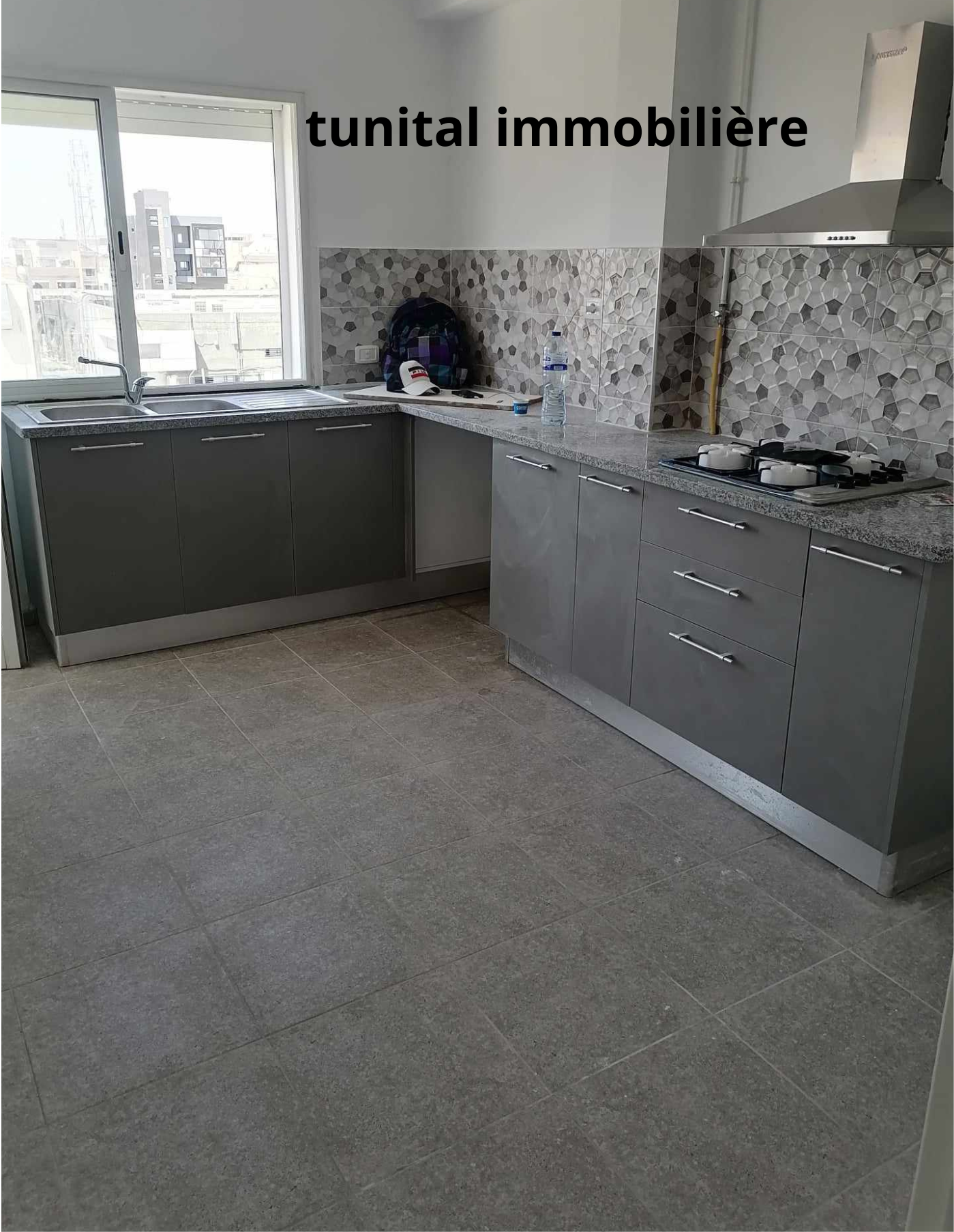 La Marsa Cite El Moustakbel (Sidi Daoud) Location Appart. 2 pices 6 appartements vide haute standing neuf la marsa