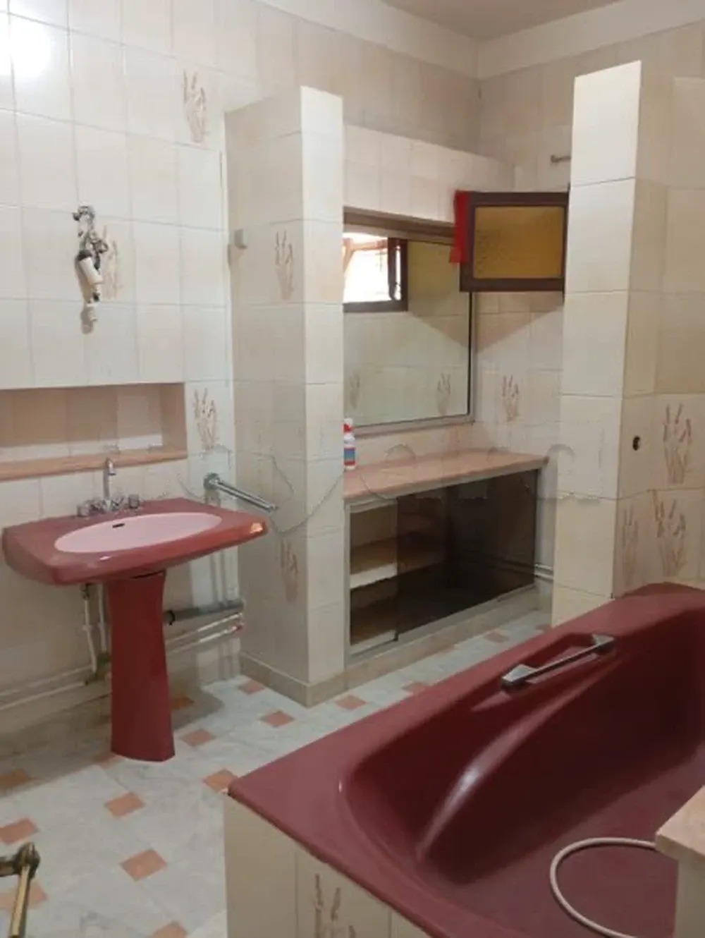 Ariana Ville El Menzah 7 Location Appart. 3 pices tage de villa s3 menzah 7 1450