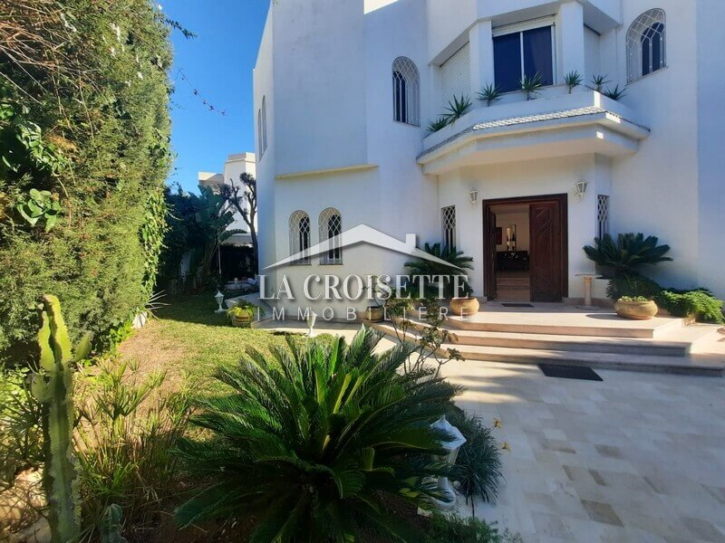 La Marsa Marsa Ennassim Location Maisons Villa s4 avec piscine  la marsa mvl1276