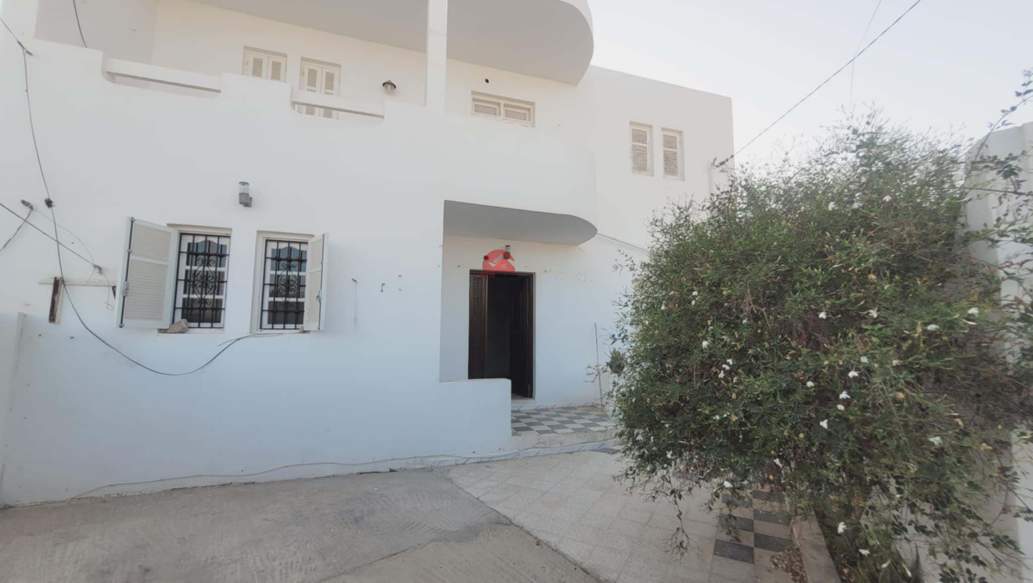 Djerba - Houmet Essouk Djerba  Vente Duplex Duplex a houmt souk djerba zu ref v686