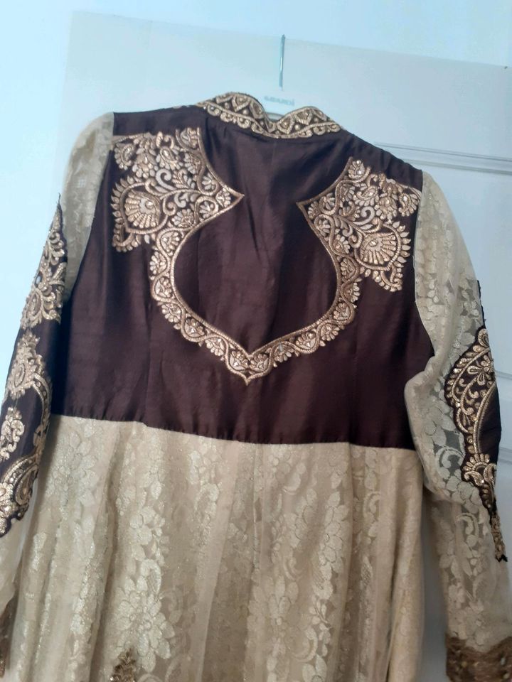 Ezzahra Ezzahra Femmes Autre Robe de fianailles neuve