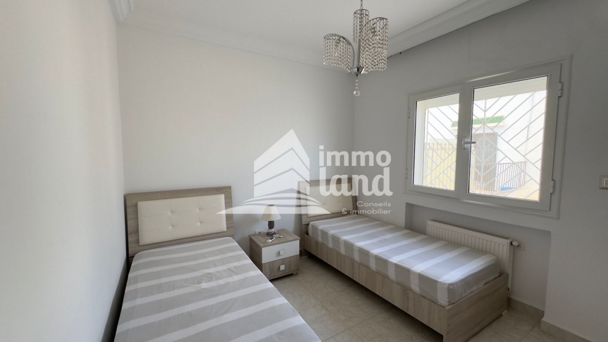 La Marsa El Aouina Vente Duplex Duplex s3 jumele avec terrasse  l'aouina