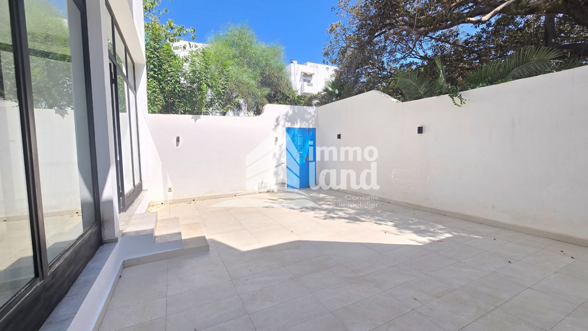 La Marsa Cite El Ahmadi Location Appart. 4 pices Appartement s4  la marsa