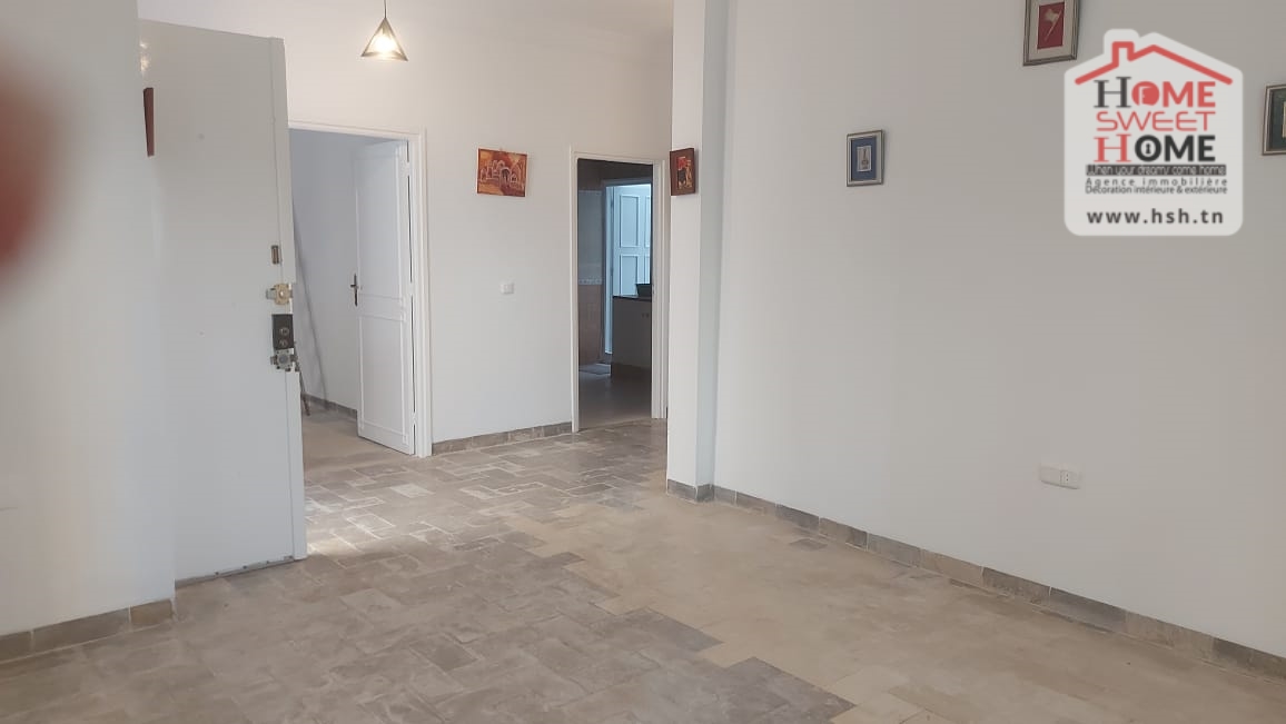 La Marsa Cite Erriadh Location Appart. 4 pices Etage de villa el maleek  cit ennasr la marsa