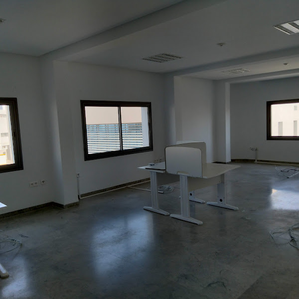 La Soukra Charguia 2 Bureaux & Commerces Bureau Joli bureau 190 m2  charguia 2