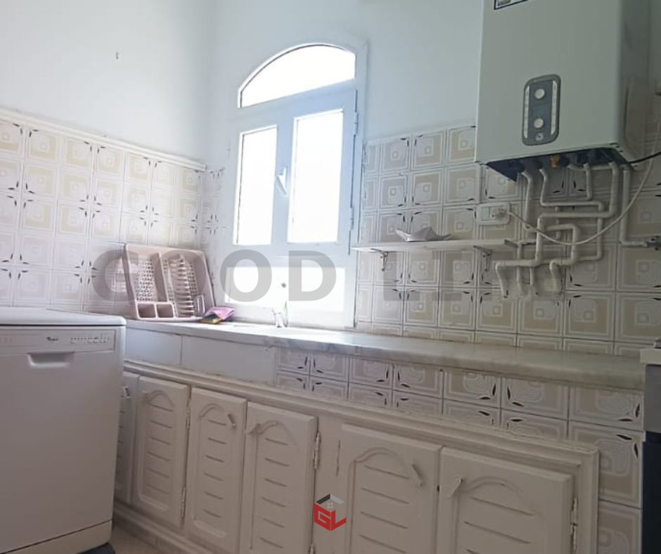 La Marsa Marsa Safsaf Location Maisons Etage de villa semi meubl  la marsa corniche