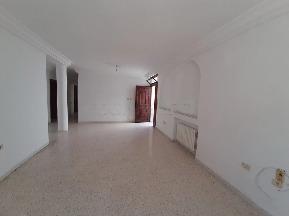 Mnihla Cite Ennasr Location Appart. 5 pices+ S5 au rdc d'une villa