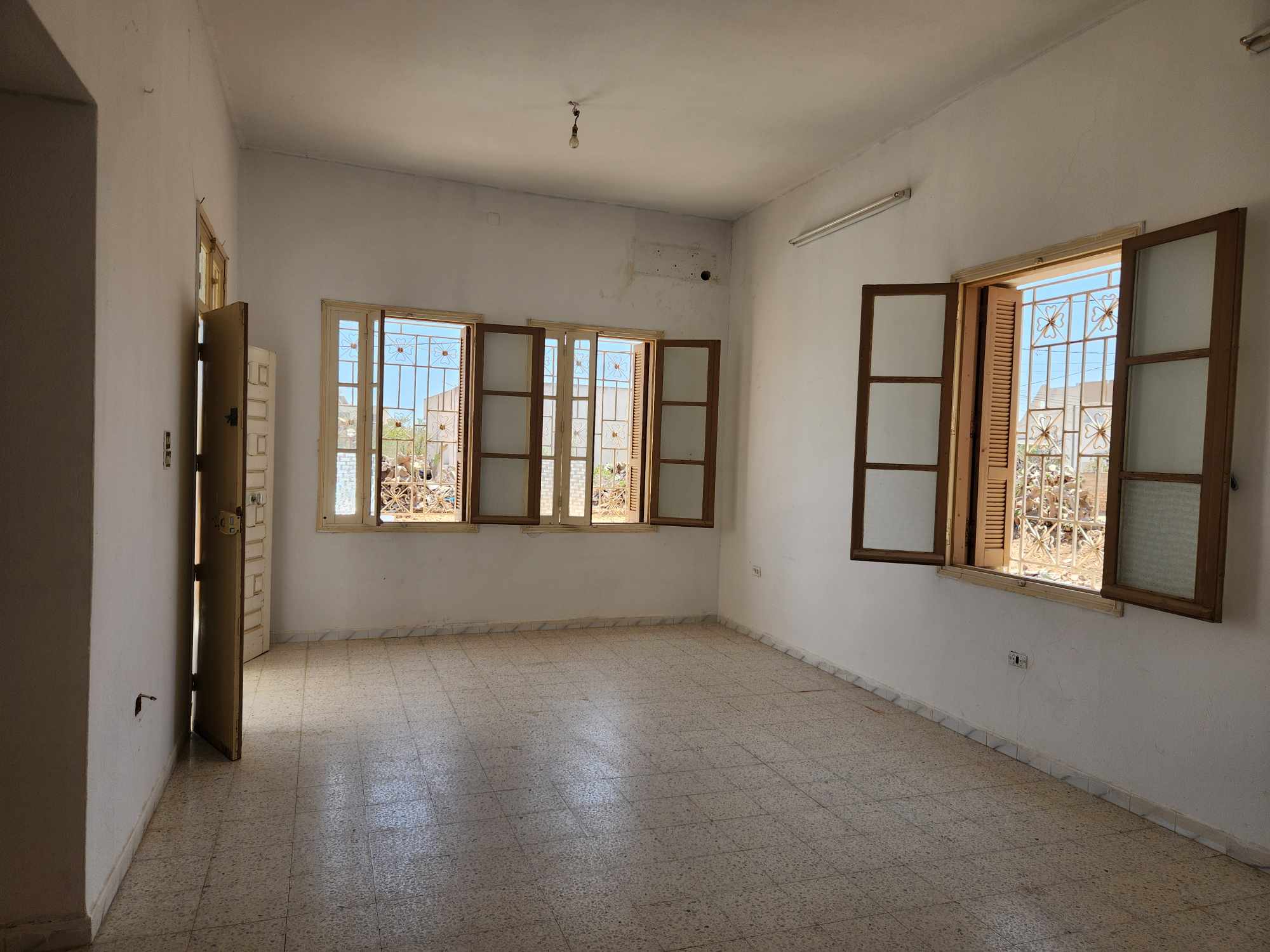 Sfax Sud El Ain Vente Maisons Jnen et villa rte menzel chaker km7 titre foncier