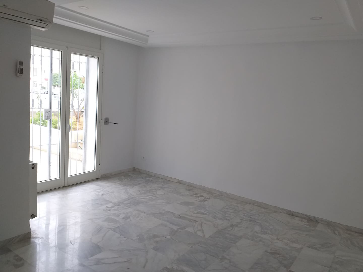 Ain Zaghouan Ain Zaghouan Location Appart. 2 pices Appartement s2  jardins el aouina