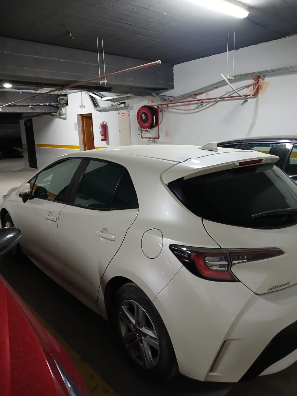 El Menzah Mutuelle Ville Toyota Corolla Toyota corolla 1re main full options comme neuve