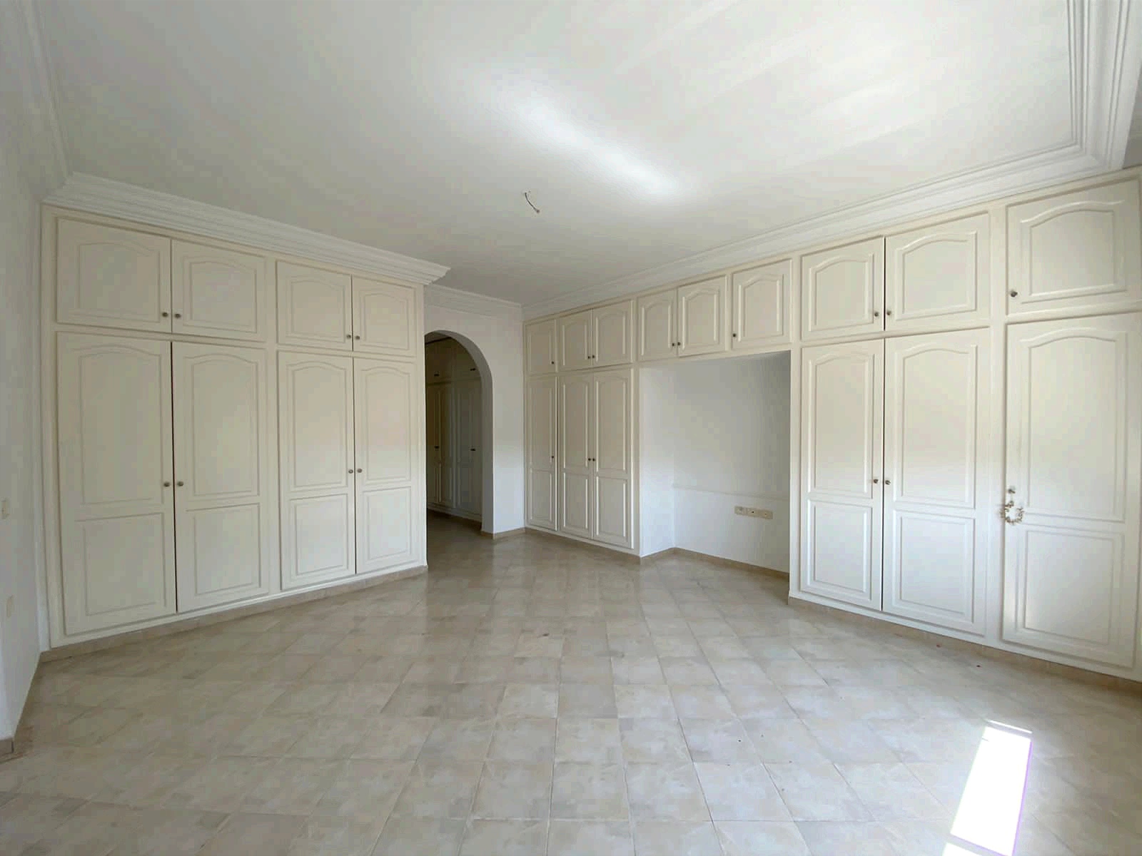 La Soukra Chotrana 2 Location Duplex Villa jumele avec jardin