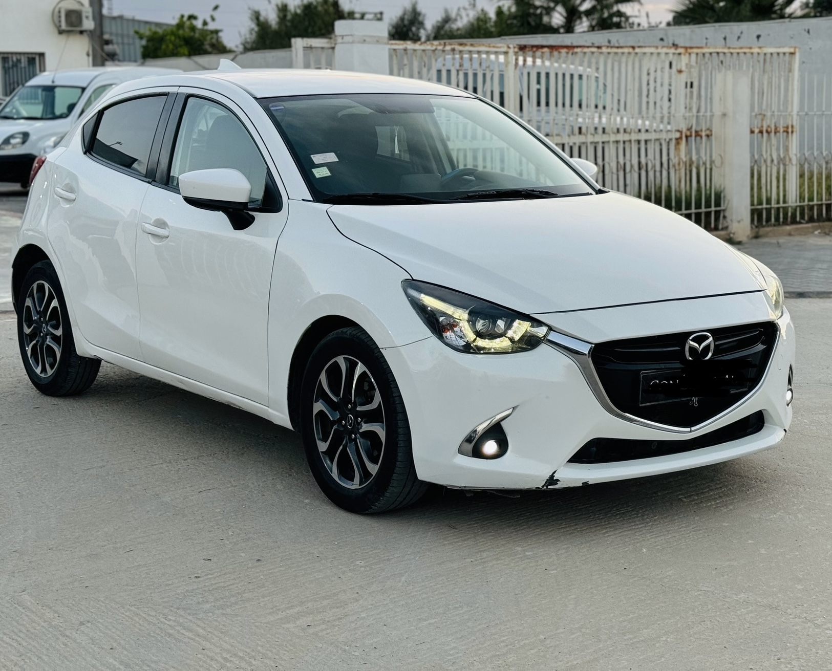 Fouchana Cite Brim Mazda 2 Mazda2 skyactiv