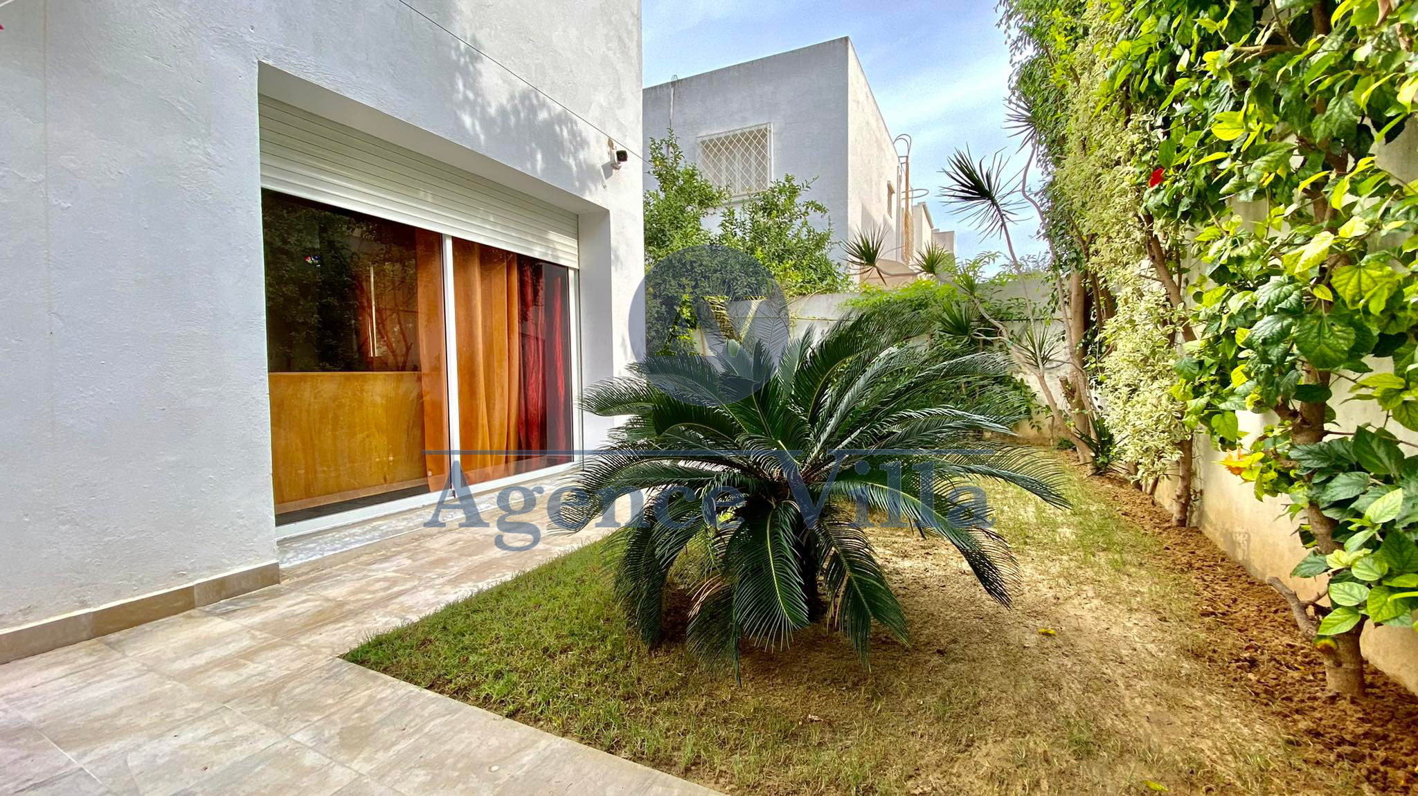 La Marsa Cite Des Juges 2 Location Duplex Villa s4 avec jardin  la marsa meubl