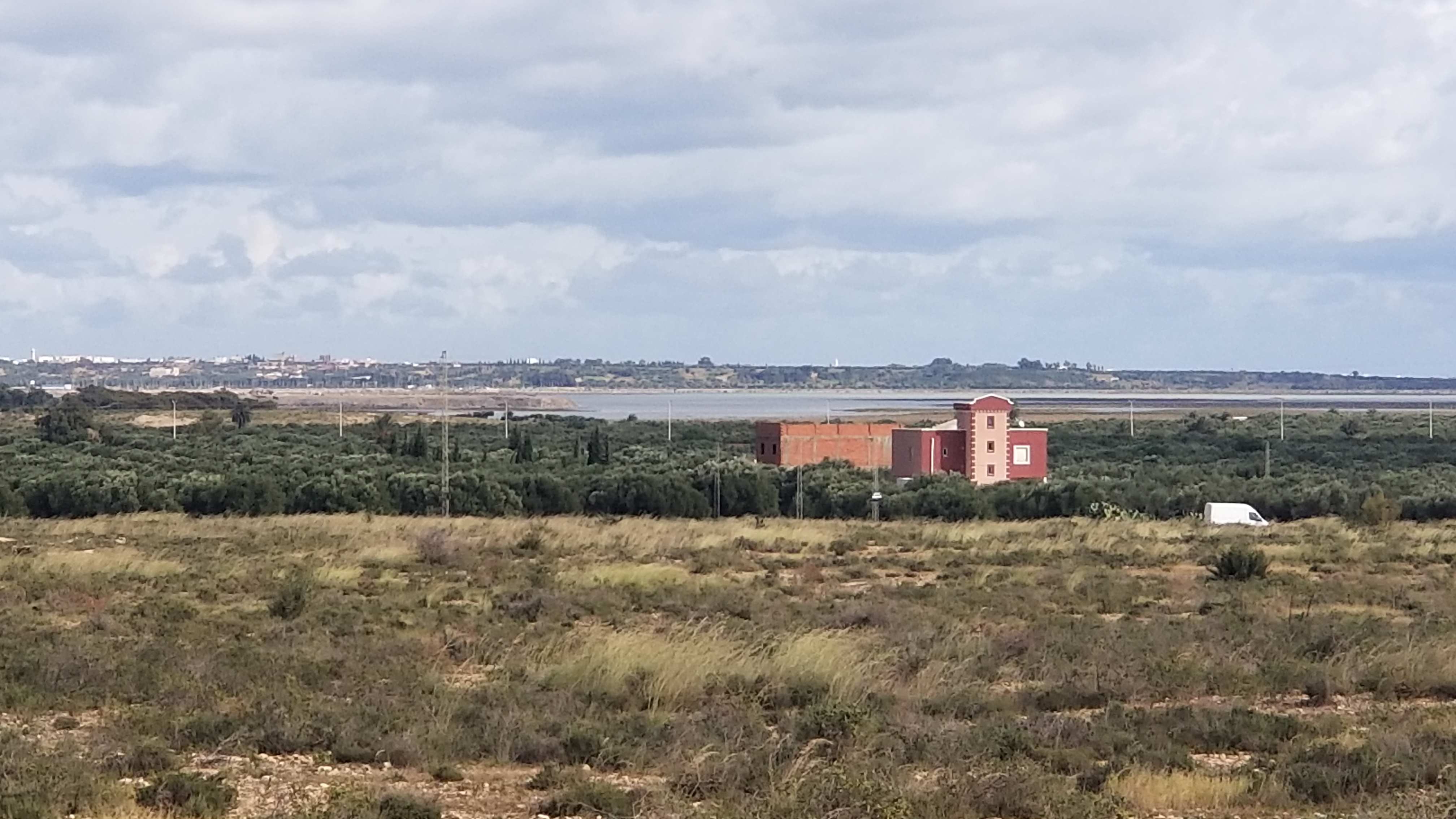 Sahline Mesjed Issa Terrain Terrain nu Le bon emplacement pour votre projet