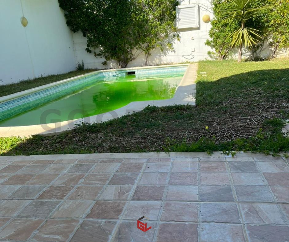 La Soukra Chotrana 1 Location Maisons Villa en s4 avec piscine  chotrana