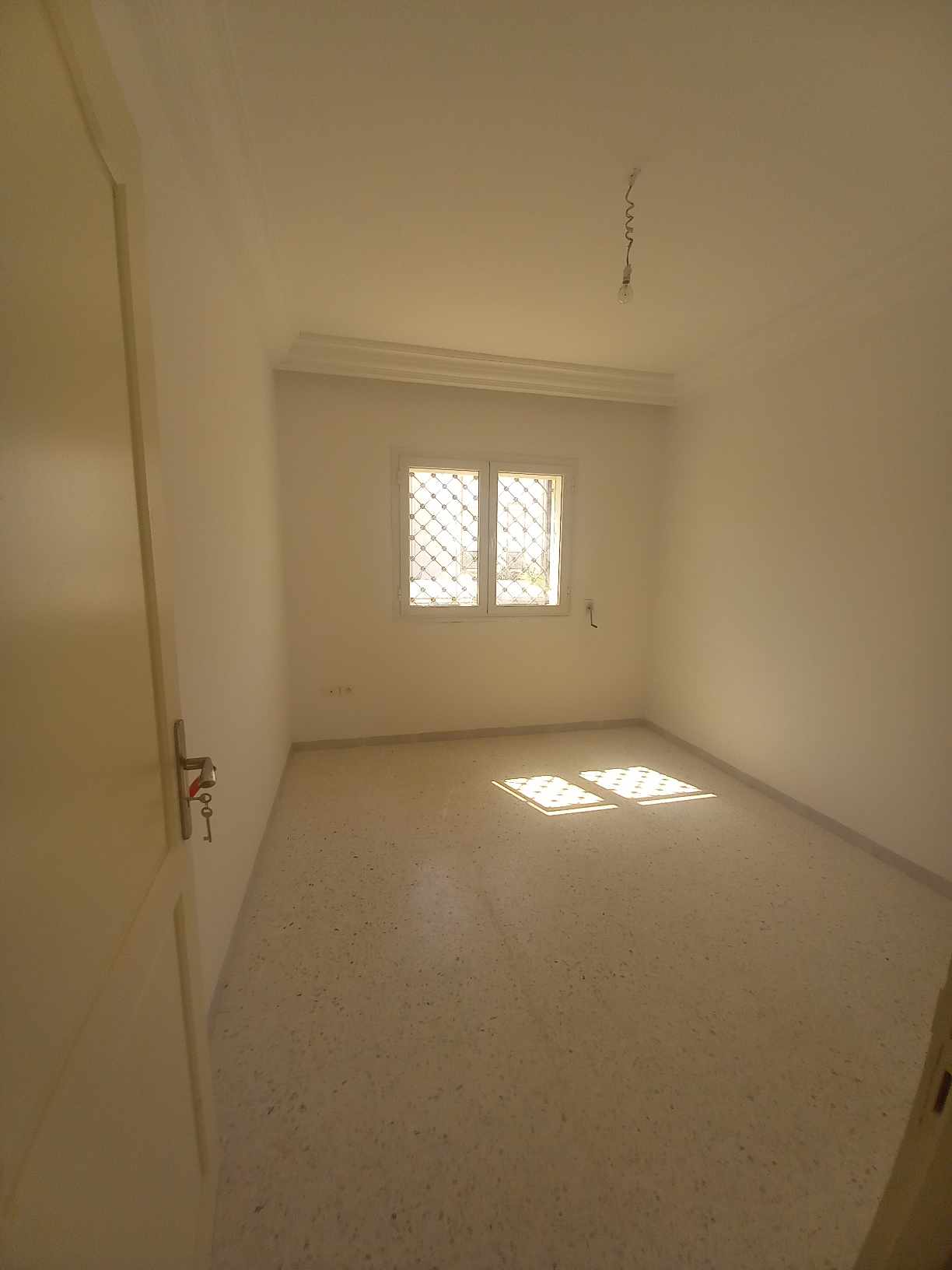 Raoued Cite Chaker Location Appart. 2 pices Appartement s plus 2 rdc  cit chaker raoued