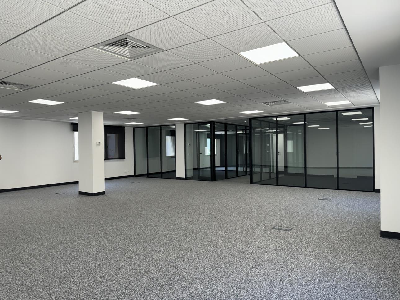 La Marsa Berge Du Lac Bureaux & Commerces Bureau Bureau 250 m2 trs haut standing au lac 1