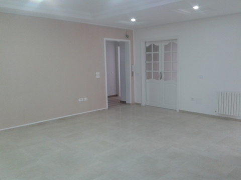 Mannouba La Mannouba Location Appart. 3 pices Appartement prs monoprix  etage de villa