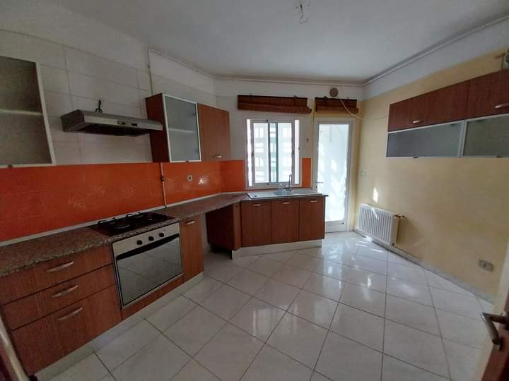 El Menzah El Menzah 9 Location Appart. 4 pices Un appartement s 3  el manzeh 9c