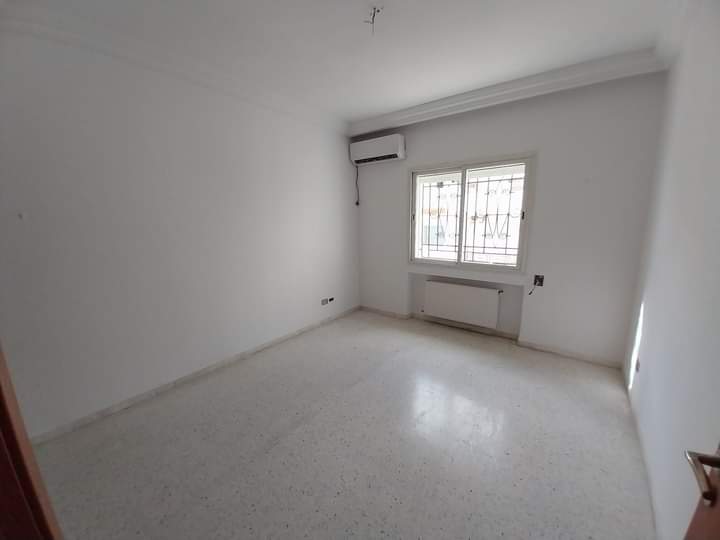 El Menzah El Menzah 9 Location Appart. 4 pices Un appartement s 3  el manzeh 9c