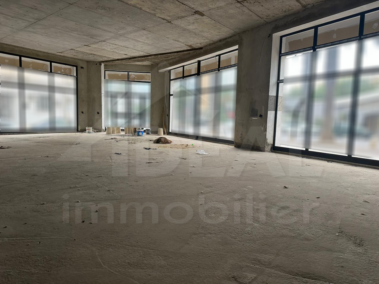 El Menzah Tunis Belvedere Bureaux & Commerces Surfaces Local commercial de 540m2 tunis centre ville