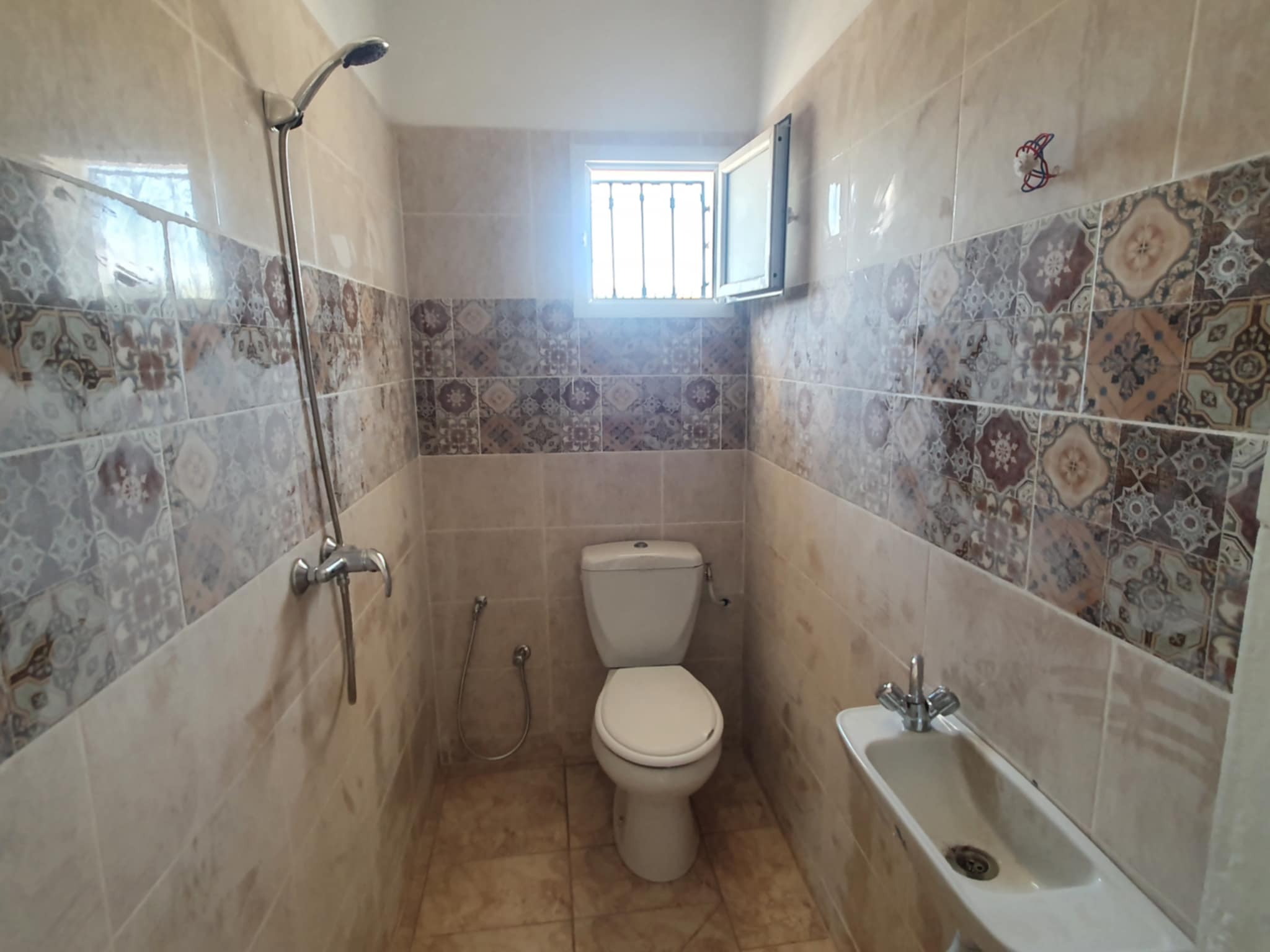 Hammam El Ghezaz Ezzahra Vente Duplex Duplex   ezzahra hammem ghzez