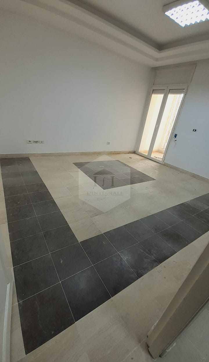 Cite El Khadra Zone urbaine nord Location Appart. 5 pices+ Bureau de type s4