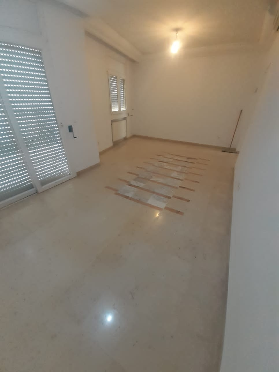 La Marsa El Aouina Vente Appart. 3 pices Appartement en trs bon tat aouina