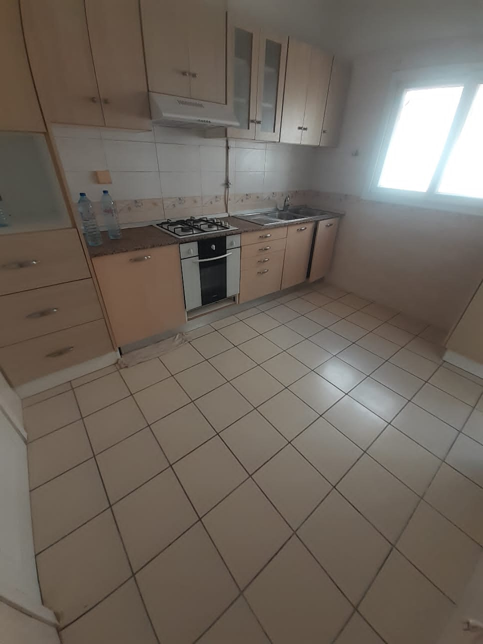 La Marsa El Aouina Vente Appart. 3 pices Appartement en trs bon tat aouina