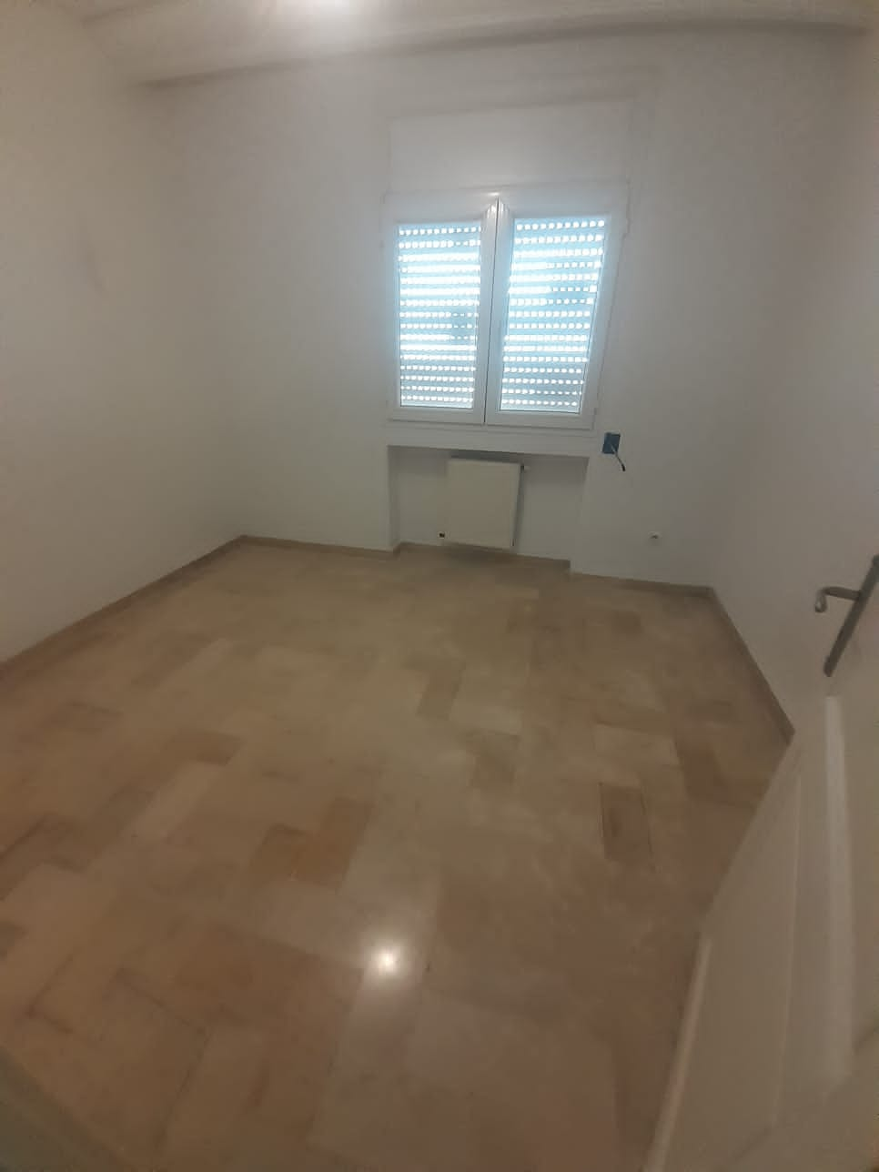 La Marsa El Aouina Vente Appart. 3 pices Appartement en trs bon tat aouina