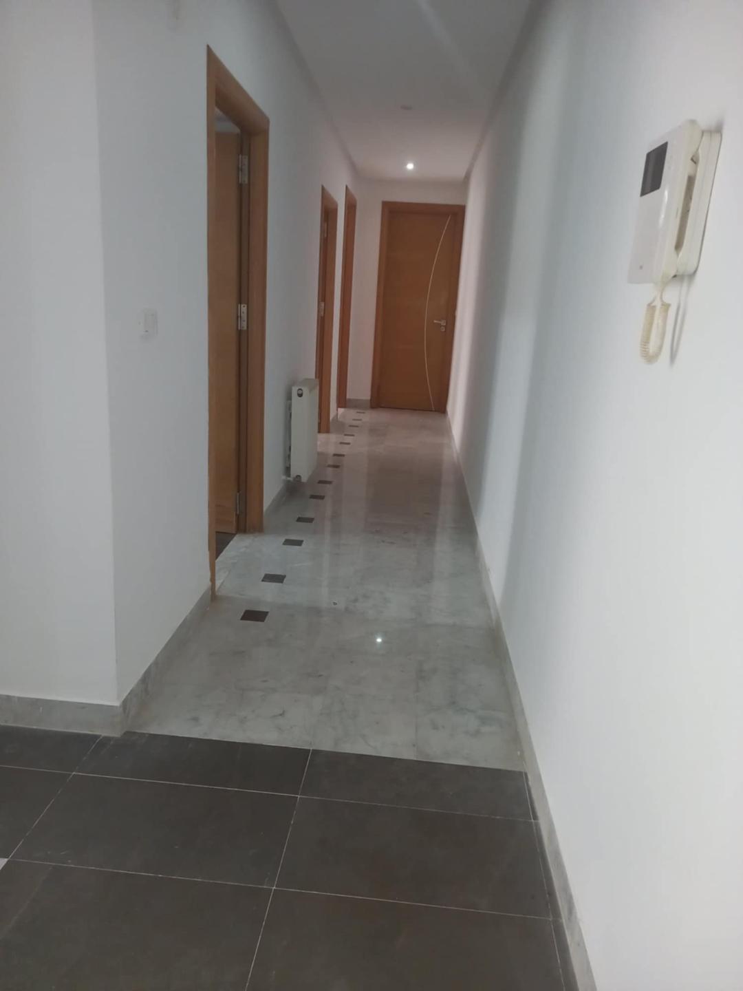 Ain Zaghouan Jardins de Carthage Vente Appart. 3 pices Bel appartement  rsidence darine