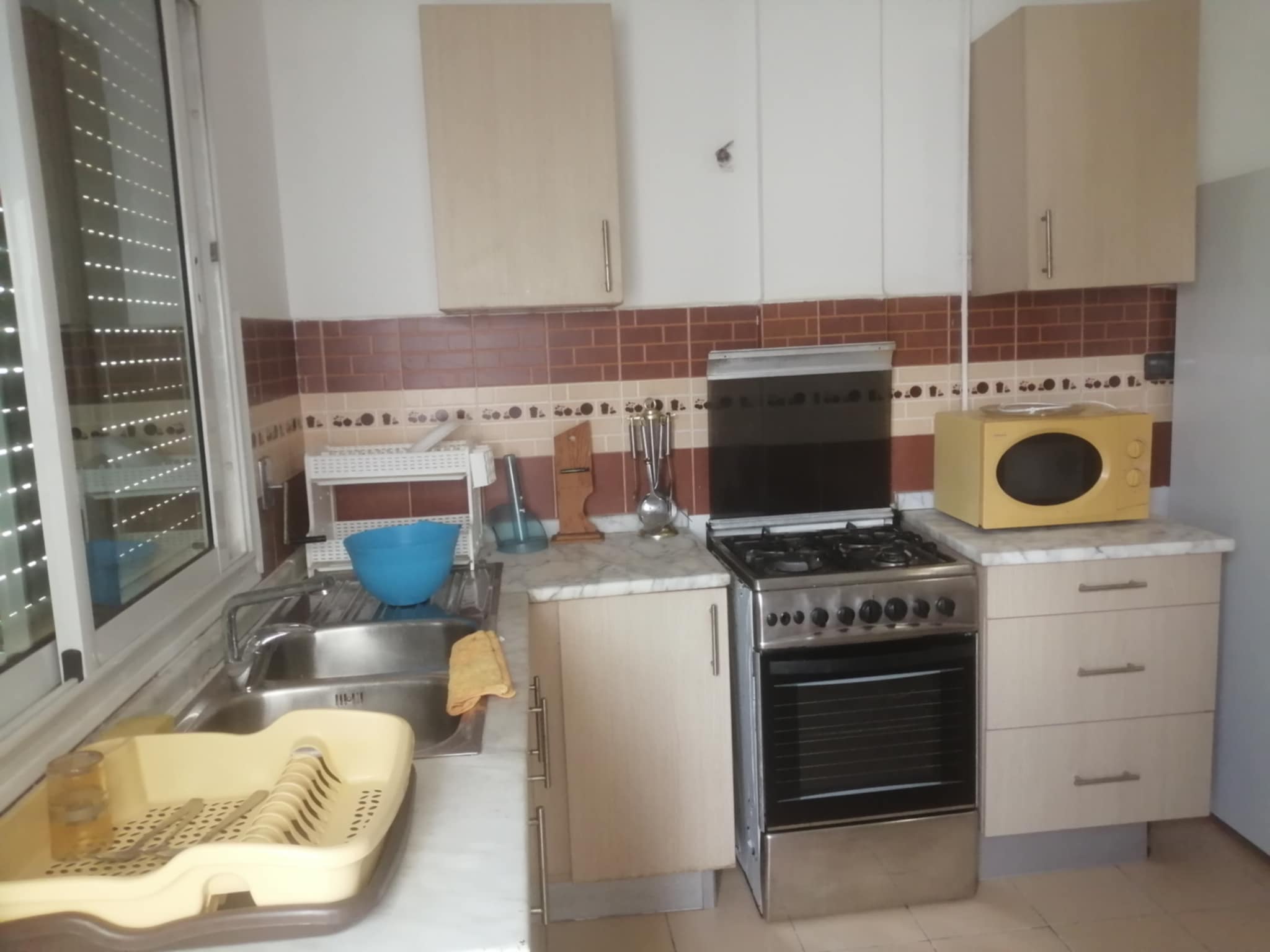 La Marsa El Aouina Location Appart. 3 pices Appartement a ain zagouane a l'anne