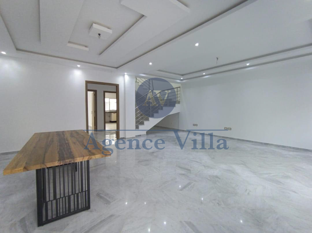 La Soukra La Soukra Location Duplex Duplex s4 avec jardin  la soukra neuf