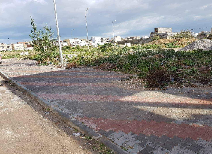 La Soukra Borj Louzir Terrain Terrain nu Les jardins des ingnieurs topographe