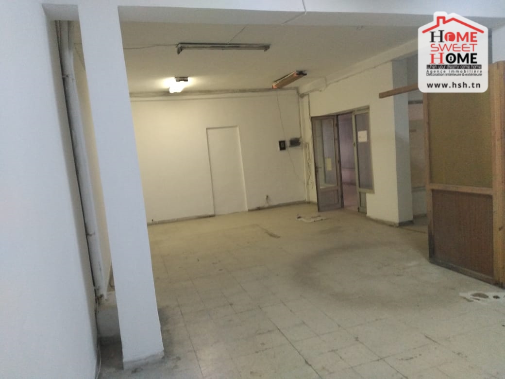 Bab Bhar Bab Bhar Bureaux & Commerces Surfaces Local zlande au centre ville tunis