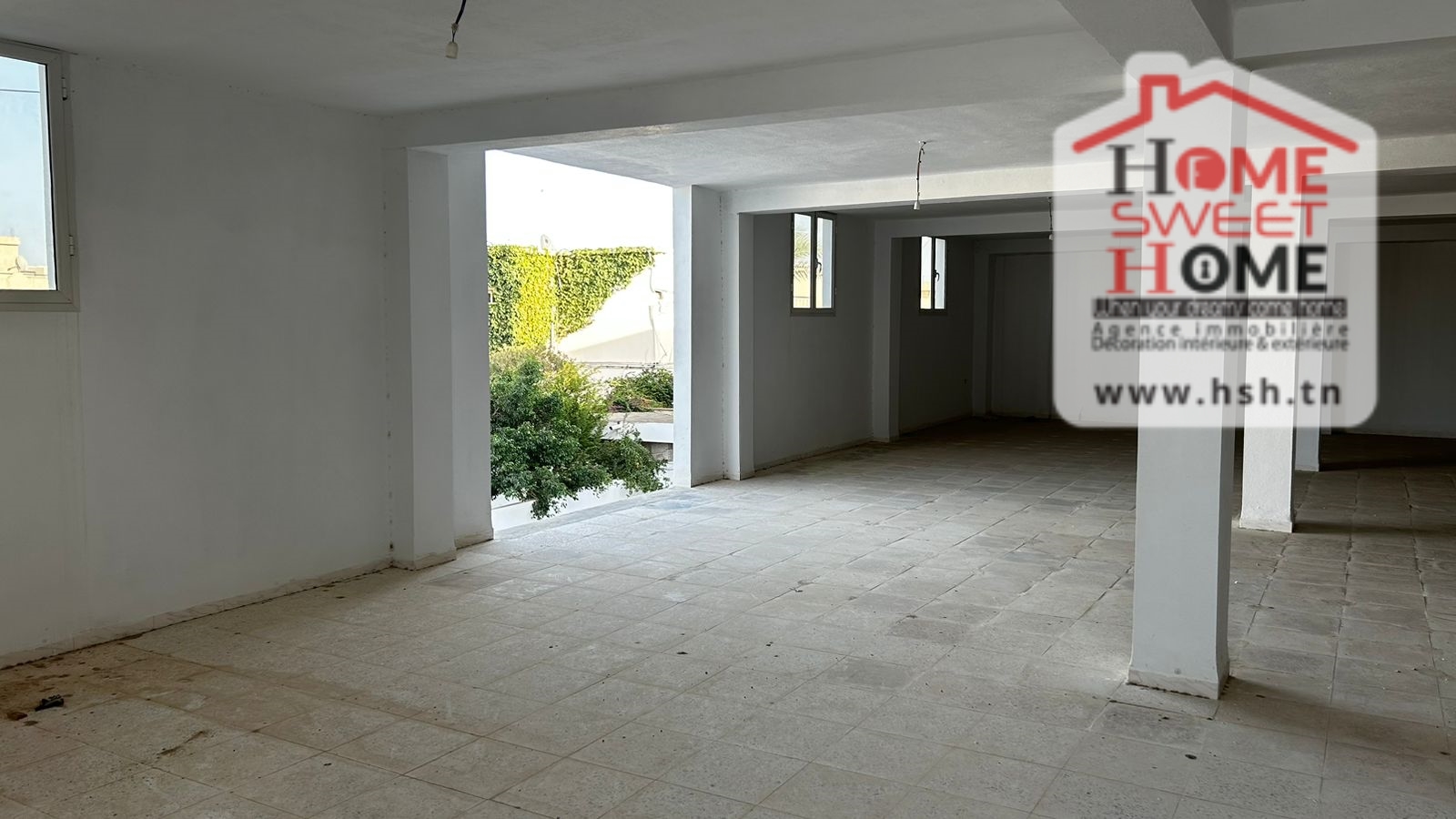 La Soukra Sidi Soufiene Bureaux & Commerces Surfaces Dpt dilissya  sidi soufiene