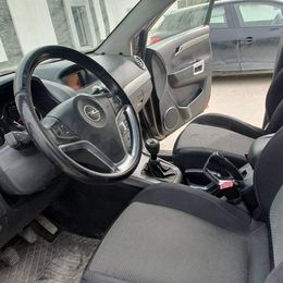 La Marsa Berge Du Lac Opel Antara Opel antara en trs bon tat