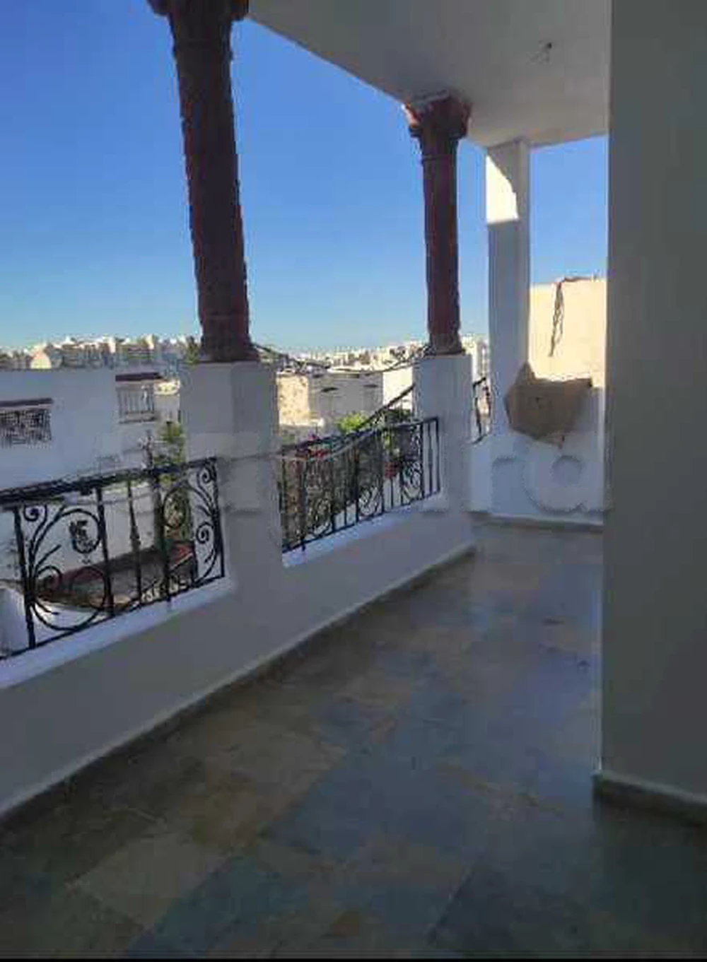 Ariana Ville Cite Ennasr 1 Location Appart. 4 pices tage de villa s4 ennasr1 1400dt