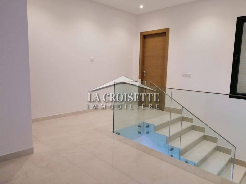 La Marsa Marsa Ennassim Location Appart. 5 pices+ Duplex s4  la marsa mdl0093